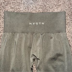 NVGTN Seamless green leggings! Size M! Only own once! Super buttery smooth fit